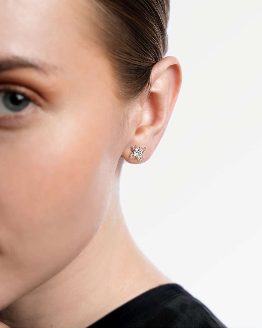Etera Diamond Stud Earrings