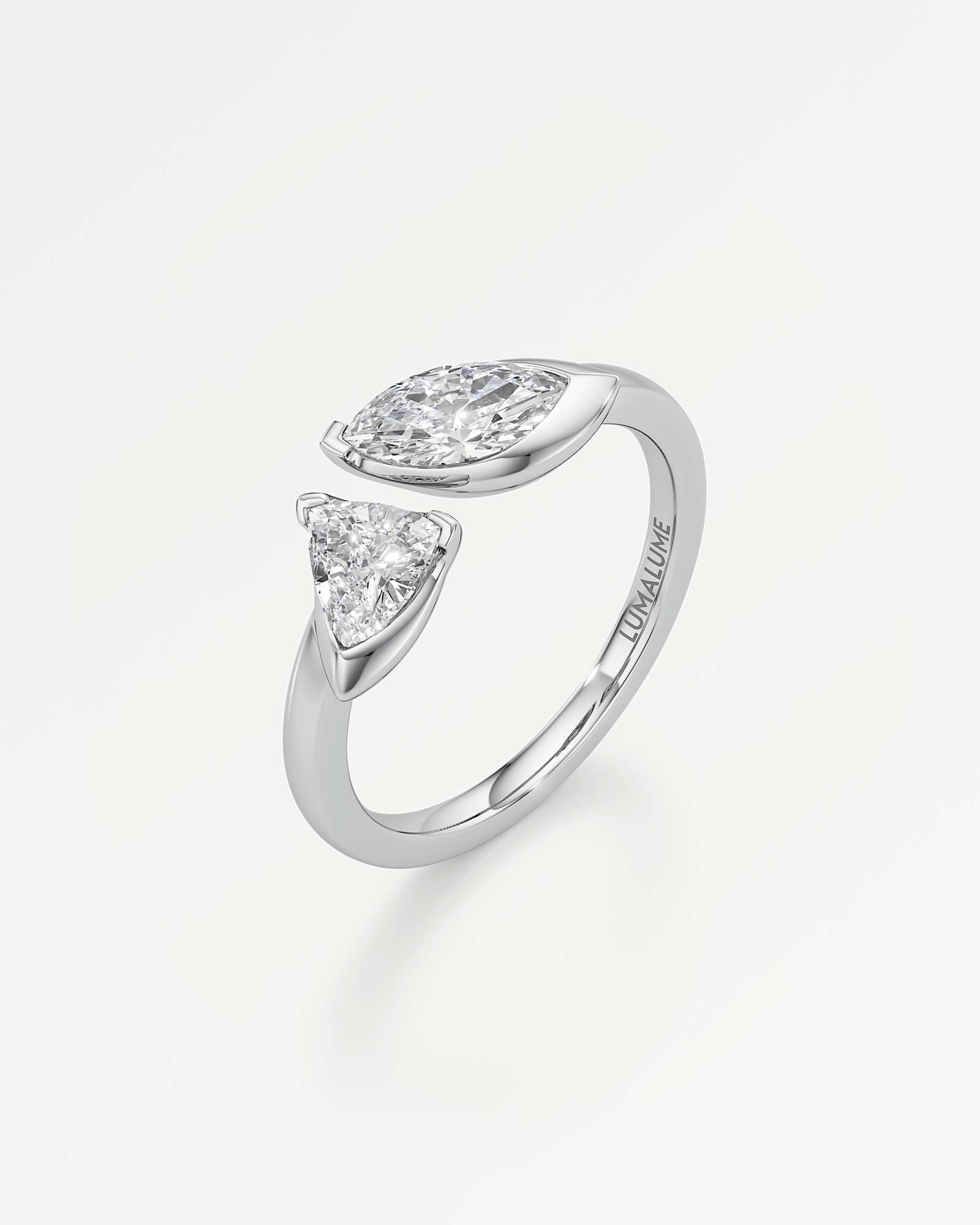Levé Diamond Ring
