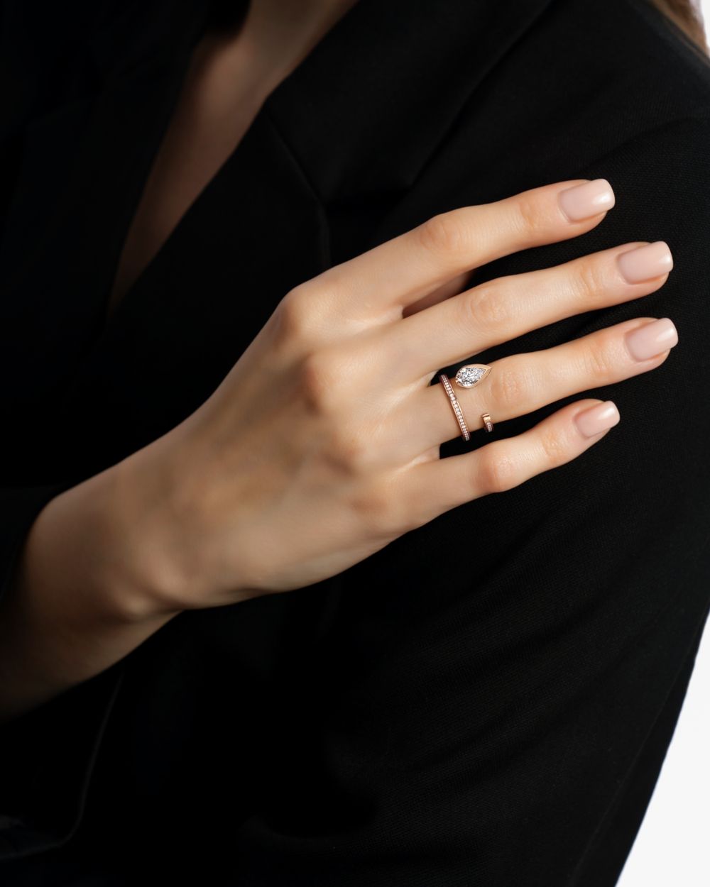 Apexis Diamond Ring