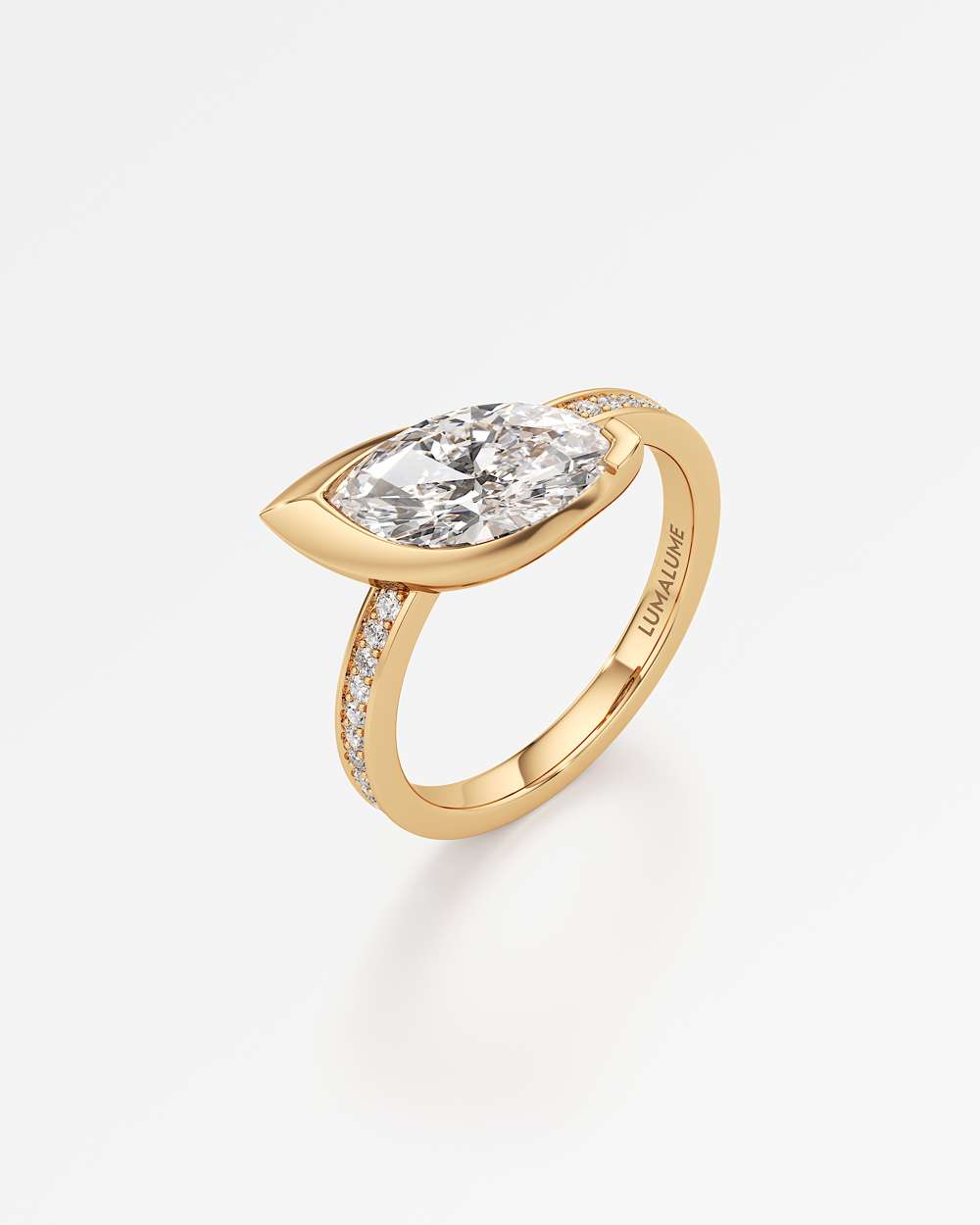 Apixa Pavé Diamond Ring