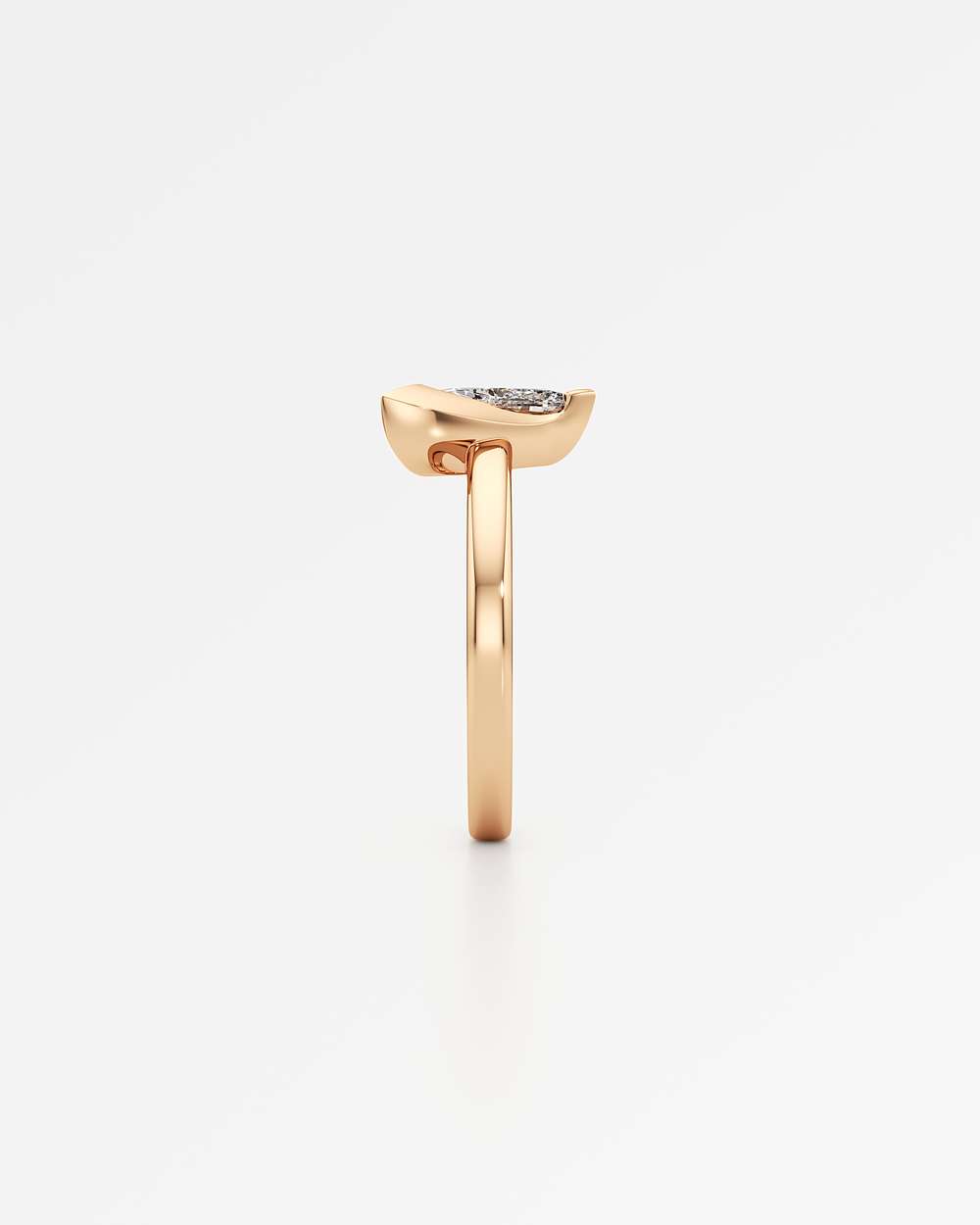 Apitris Diamond Ring